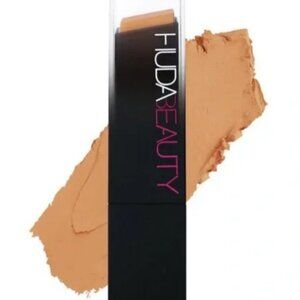 Huda Beauty - Gingerbread 430N Buildable Coverage Foundation Stick